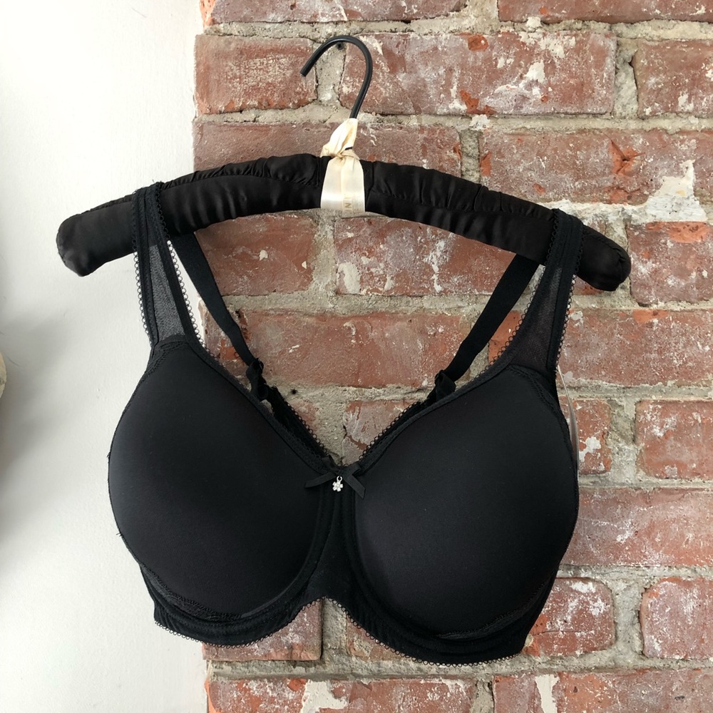Walcoal… black bra NWT